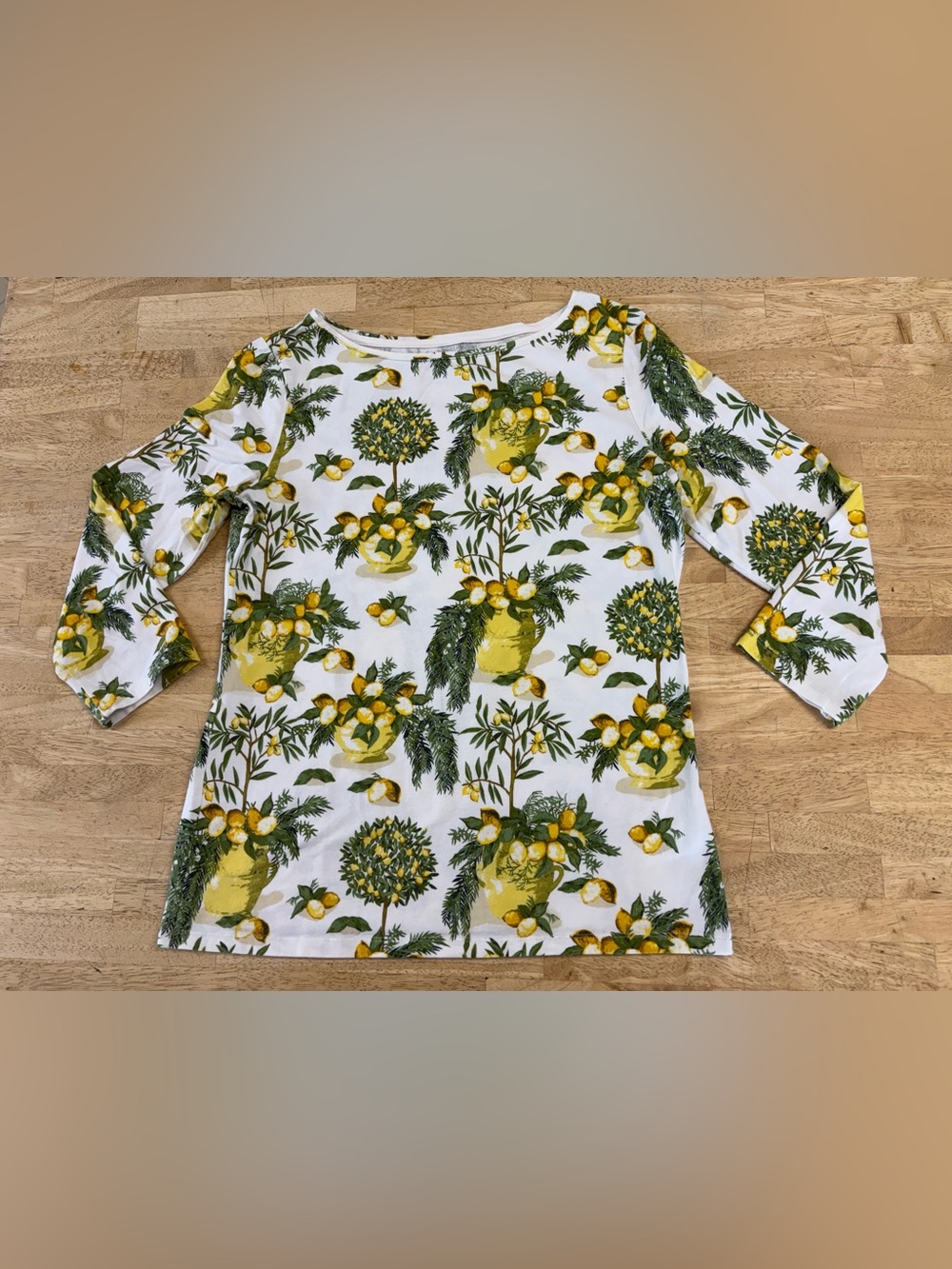 Talbots White Top with Yellow Lemon & Green Leaf Print